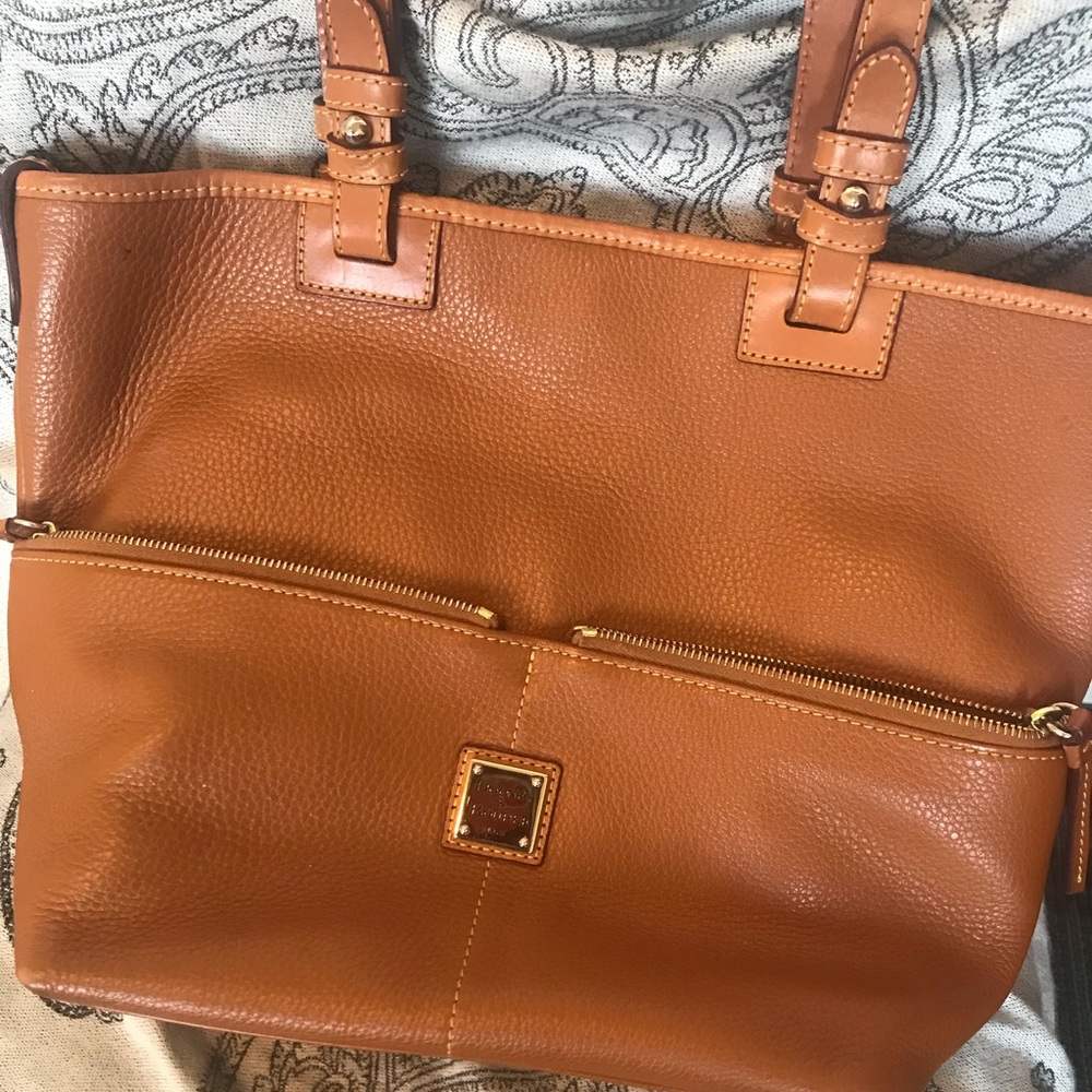 💃🏻TODAY ONLY 50%off 💃🏻Dooney & Bourke Tote